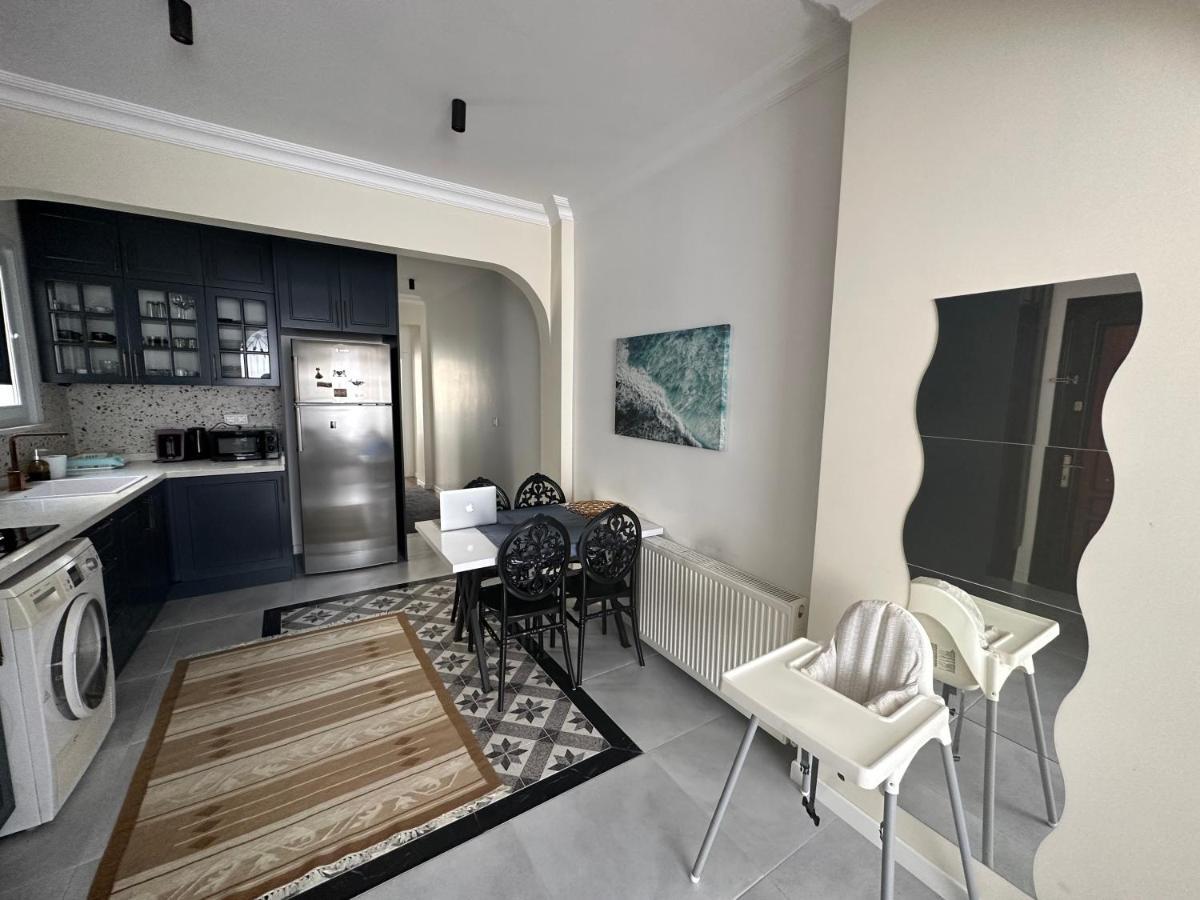 Center Of City In Besiktas 2 Plus 1 With 2 Bathroom And 3 Air Conditioner Истанбул Екстериор снимка
